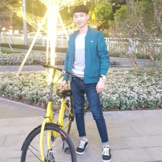 李伟的第一张照片--东丰王婆说媒